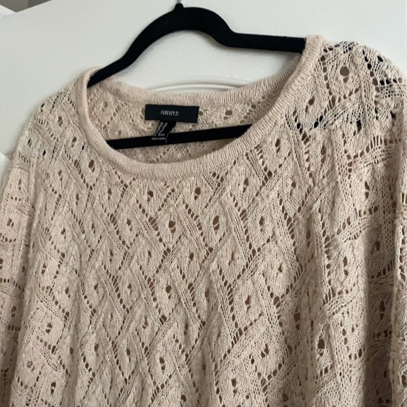 Poncho - Picture 5 of 5